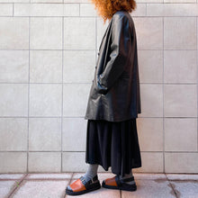Load image into Gallery viewer, Blazer nero in pelle 90s
