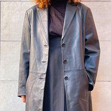 Load image into Gallery viewer, Blazer nero in pelle 90s