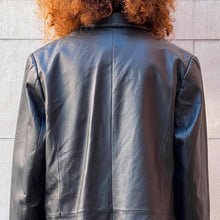Load image into Gallery viewer, Blazer nero in pelle 90s