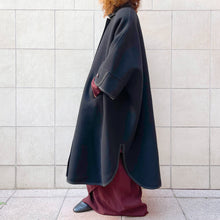 Load image into Gallery viewer, Mantella sartoriale 80s