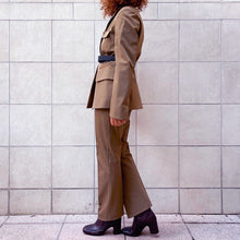 Load image into Gallery viewer, Completo Bone Brown Prada 90s