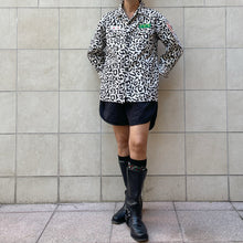 Load image into Gallery viewer, Giacca/camicia divisa stampa bianca nera vintage