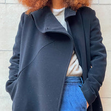 Load image into Gallery viewer, Cappotto Hussein CHALAYAN , nero 90s