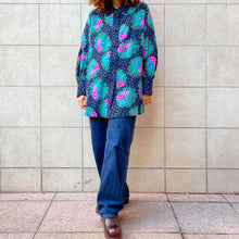 Load image into Gallery viewer, Camicia sartoriale in seta blu 80s