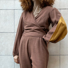 Load image into Gallery viewer, Completo sartoriale marrone e giallo 80s