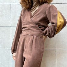 Load image into Gallery viewer, Completo sartoriale marrone e giallo 80s