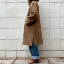 Load image into Gallery viewer, Cappotto Piacenza 1733 color cammello 90s