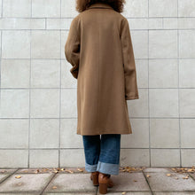 Load image into Gallery viewer, Cappotto Piacenza 1733 color cammello 90s