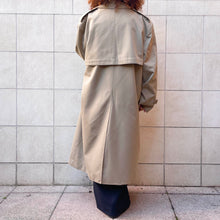 Load image into Gallery viewer, Trench Yves Saint Laurent 90s