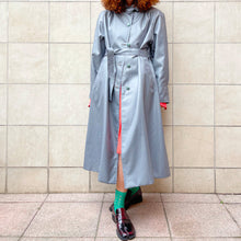 Load image into Gallery viewer, Trench grigio con cappello 70s