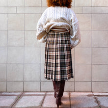 Load image into Gallery viewer, kilt check sartorial 70s