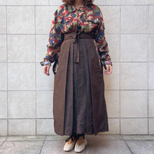 Load image into Gallery viewer, Hakama gonna tradizionale giapponese