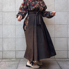 Load image into Gallery viewer, Hakama gonna tradizionale giapponese