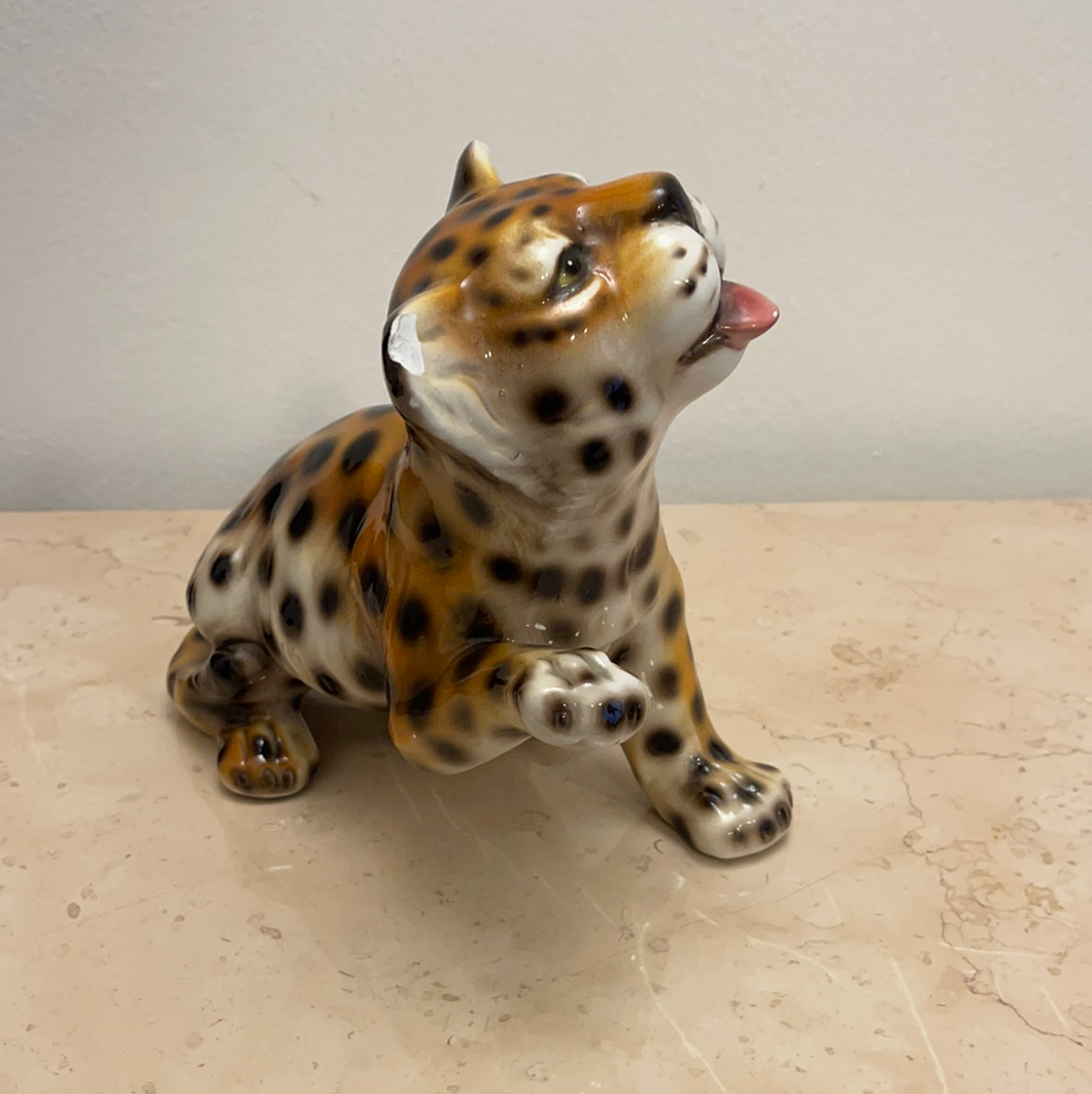 Leopardo in ceramica