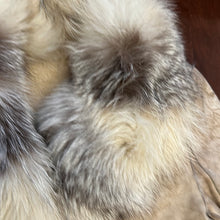 Load image into Gallery viewer, Cappotto sartoriale fur beige 2000s