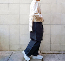 Load image into Gallery viewer, Blusa Michiko koshino , in cotone color panna con stampa , onesize