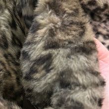 Load image into Gallery viewer, Fur for Fun animalier Moschino 80s