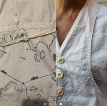 Load image into Gallery viewer, Blusa Michiko koshino , in cotone color panna con stampa , onesize