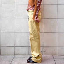 Load image into Gallery viewer, Pantaloni prada color orzo 90s