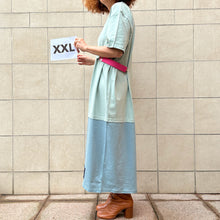 Load image into Gallery viewer, Mollami Dress Aloe/Avio con martingala fucsia