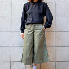 Load image into Gallery viewer, Camicia Basile nera seta 80s