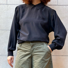 Load image into Gallery viewer, Camicia Basile nera seta 80s