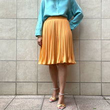 Load image into Gallery viewer, Gonna Escada by Magaretha Ley plissettata 80s