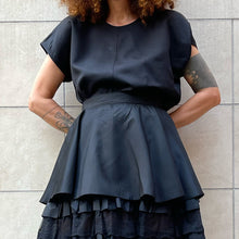 Load image into Gallery viewer, Blusa Escada by Margaretha ley seta 80s