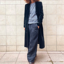 Load image into Gallery viewer, Trench Celine in velluto nero 80s
