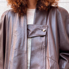 Load image into Gallery viewer, Giacca in pelle marrone 80s