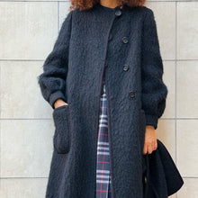 Load image into Gallery viewer, Cappotto nero in lana 70s