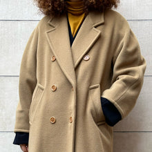 Load image into Gallery viewer, Cappotto Marella beige chiaro 80s