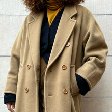 Load image into Gallery viewer, Cappotto Marella beige chiaro 80s