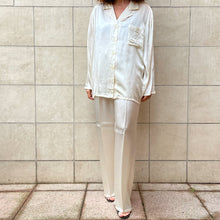 Load image into Gallery viewer, Pigiama bianco in seta 90s