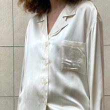 Load image into Gallery viewer, Pigiama bianco in seta 90s