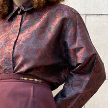 Load image into Gallery viewer, Camicia in jacquard di seta color bordeaux /viola 80s