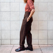 Load image into Gallery viewer, Completo giacca gilet pantalone marrone paillettes 80s