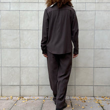 Load image into Gallery viewer, Camicia cioccolato in lana inizio 90s