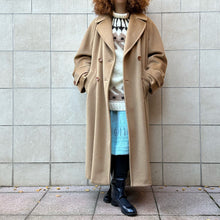 Load image into Gallery viewer, Cappotto cammello tessuto Piacenza 80s