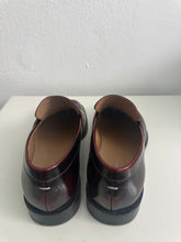 Load image into Gallery viewer, Tabi Maison Martin Margiele loafers
