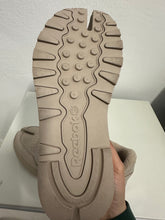 Load image into Gallery viewer, Maison Margiela X Reebok project 0 tabi
