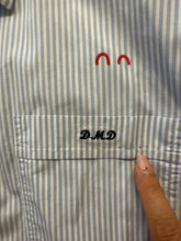 Load image into Gallery viewer, Camicia a righe MAKICHA – Serigrafia a mano di Gigi Tarantola
