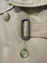 Load image into Gallery viewer, Trench militare Burberry fine 70s
