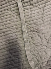 Load image into Gallery viewer, Giacca militare bulgara imbottita – Anni ’50
