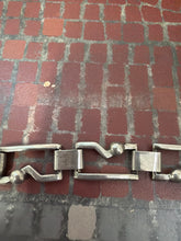Load image into Gallery viewer, Bracciale metallo fine 70s inizio 80s
