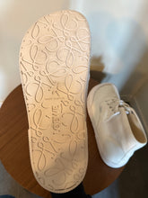 Load image into Gallery viewer, Sneakers Loewe terra Vulca
