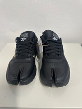 Load image into Gallery viewer, Maison Margiela X Reebok project 0
