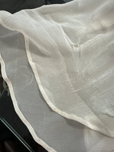 Load image into Gallery viewer, Camicia G di Romeo Gigli bianca 90s
