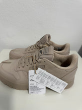 Load image into Gallery viewer, Maison Margiela X Reebok project 0 tabi
