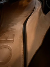 Load image into Gallery viewer, Sabot Loewe nere
